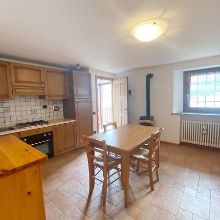 The Snow - Appartamento Panoramico Con Balcone Champoluc Exterior photo